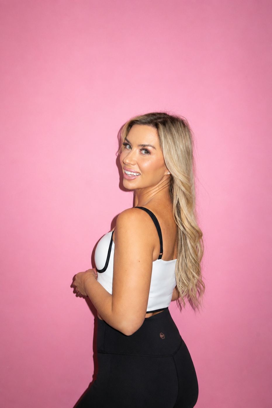 Chelsey, former Registered Nurse turned Nutritionist and host of The Metabolism Reset training